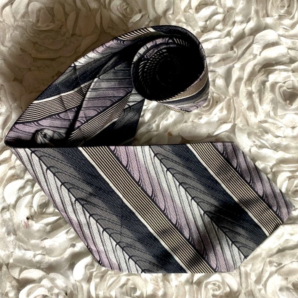 New Pavone mens silk striped tie